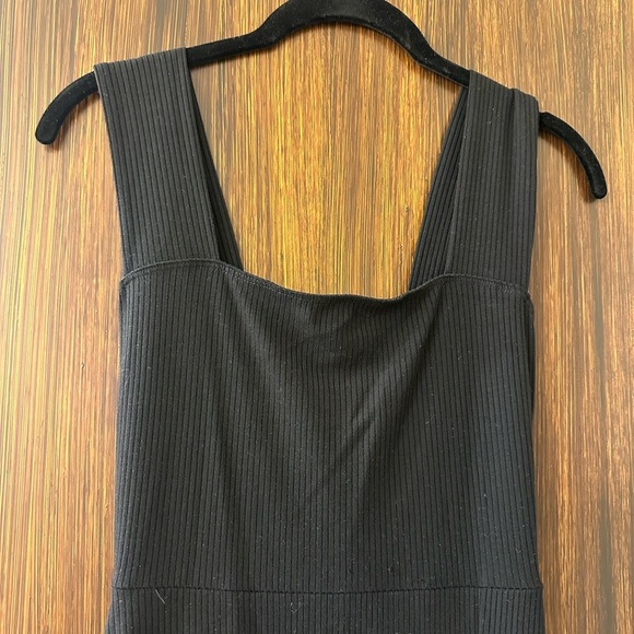 REFORMATION Cassi Knit Midi Dress (D9) - Picture 8 of 10